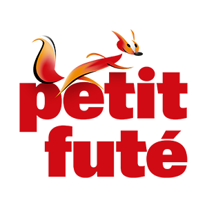 Logo « Petit Futé » en rouge avec un renard stylisé orange et noir.
