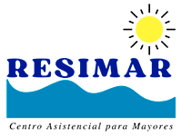 Logotipo de RESIMAR, un centro de atenci&oacute;n para personas mayores. Presenta ondas azules, un sol amarillo y texto azul oscuro.