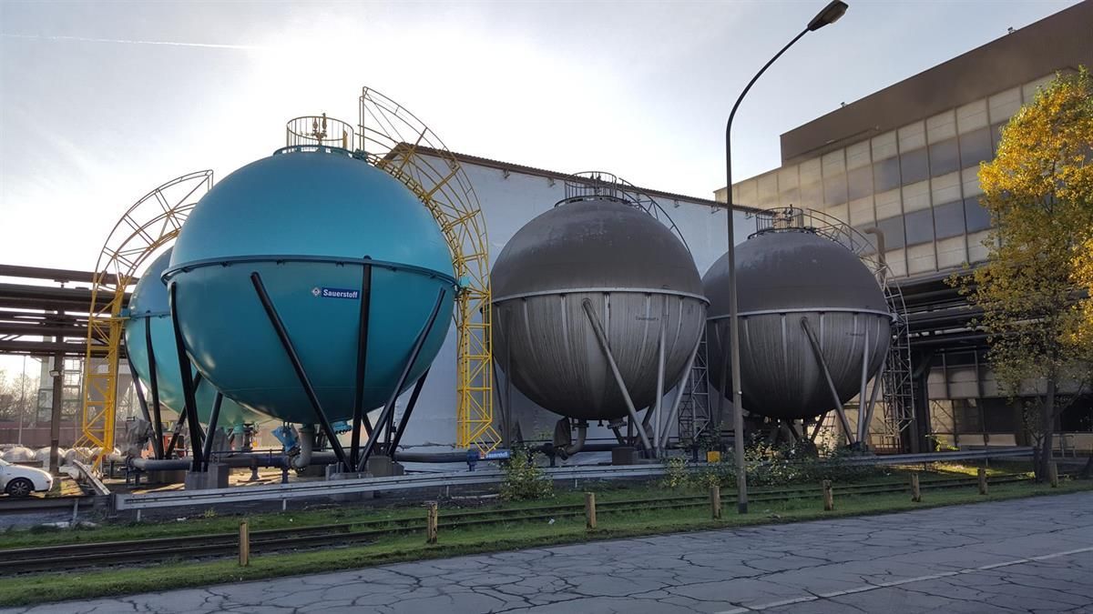 Kugeltank Vorher & Nachher - Jürgen Hartwig GmbH Hennef