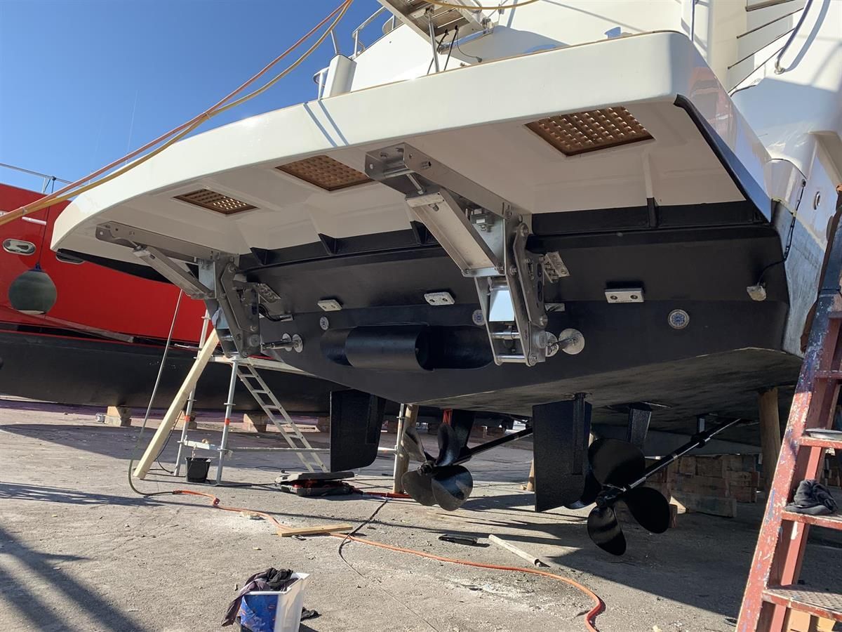 Einbau von Bug- und Heckstrahlrudern - Jürgen Hartwig Hennef