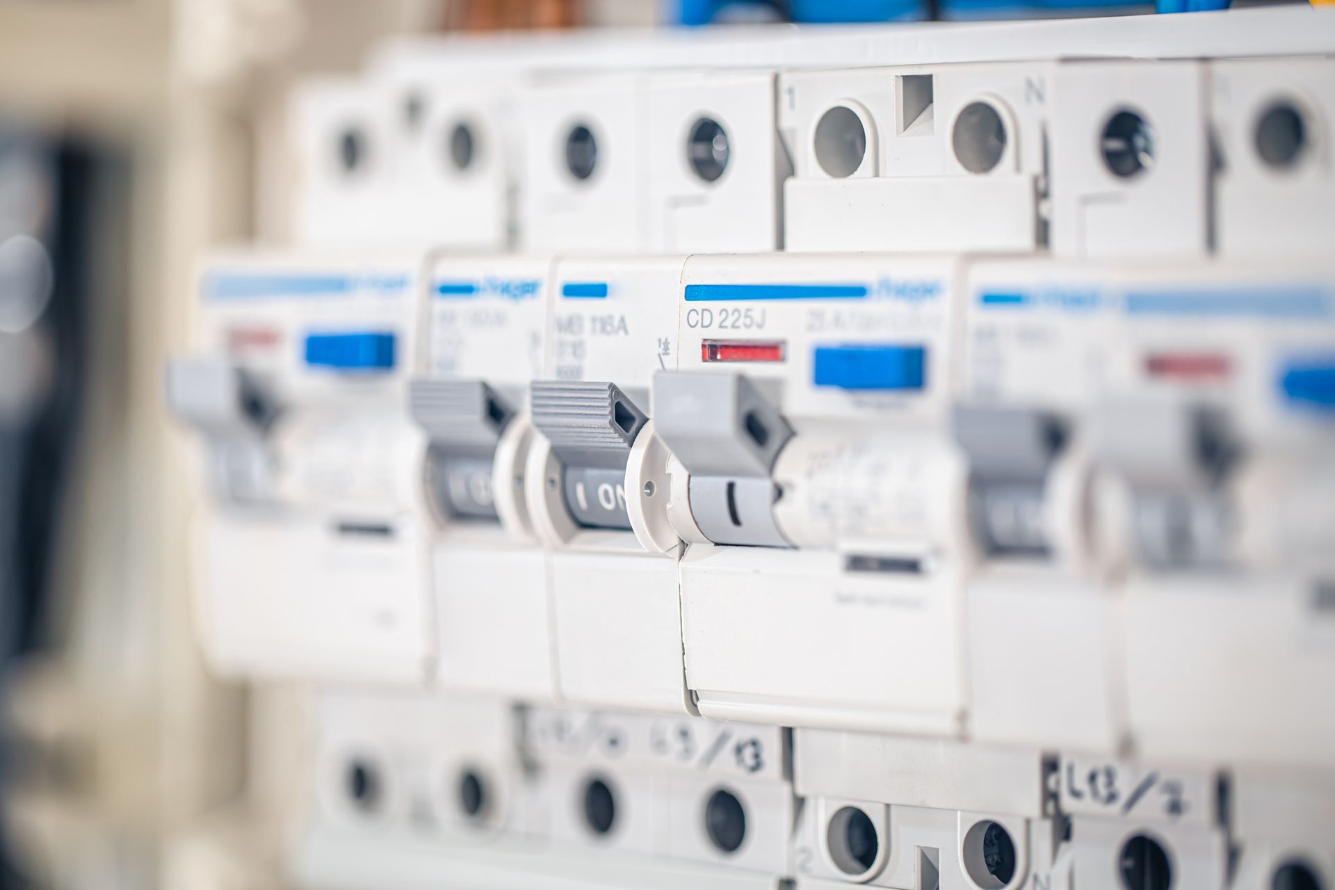 HJM Material Eléctrico