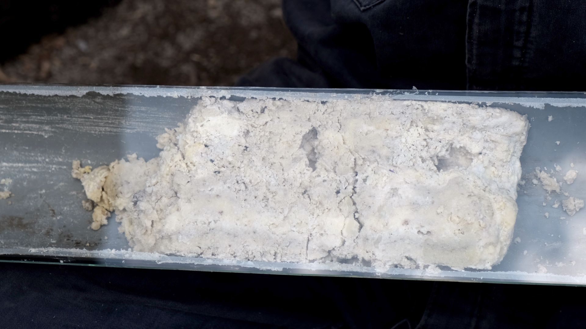 Un tuyau plein de calcaire