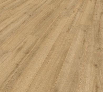 Un primer plano de un piso de madera en una habitación.