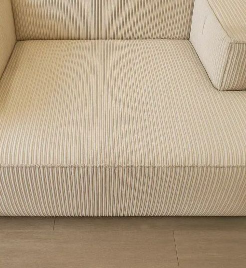 Canapé beige détaché
