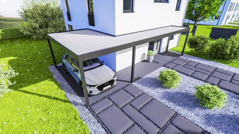 Ein Auto ist unter einem Vordach vor einem Haus geparkt.