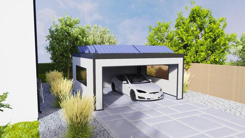 Ein Auto ist in einer Garage mit Solarzellen auf dem Dach geparkt.
