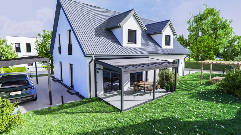 Ein weißes Haus mit einer Pergola und einem davor geparkten Auto.