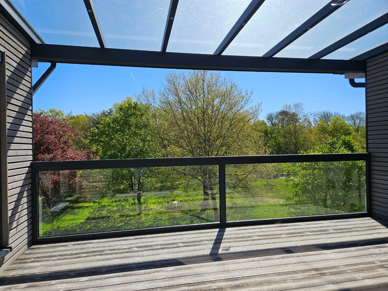 dsh-alu-ueberdachungen-großweitzschen-terrassenueberdachung-carports-markisen-beschattung-wintergarten-referenz-balkonbau-balkonüberdachung-alu-sonderform-garten-und-landchaftsbau-wegebau-pflastern-zaun-und-torbau-dresden-leipzig-chemnitz-in der nähe