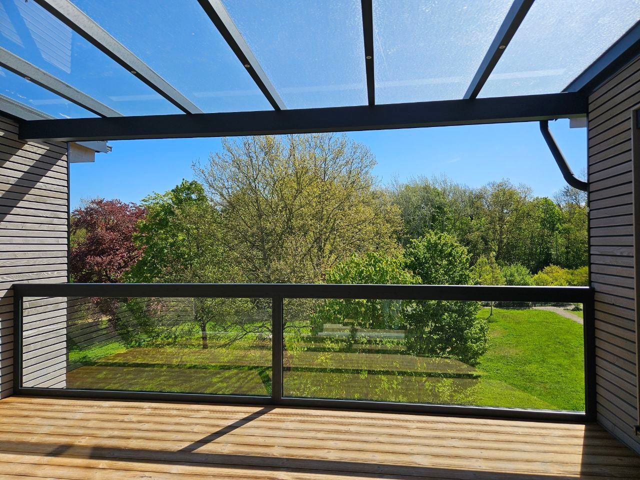 dsh-alu-ueberdachungen-großweitzschen-terrassenueberdachung-carports-markisen-beschattung-wintergarten-referenz-balkonbau-balkonüberdachung-alu-sonderform-garten-und-landchaftsbau-wegebau-pflastern-zaun-und-torbau-dresden-leipzig-chemnitz-in der nähe
