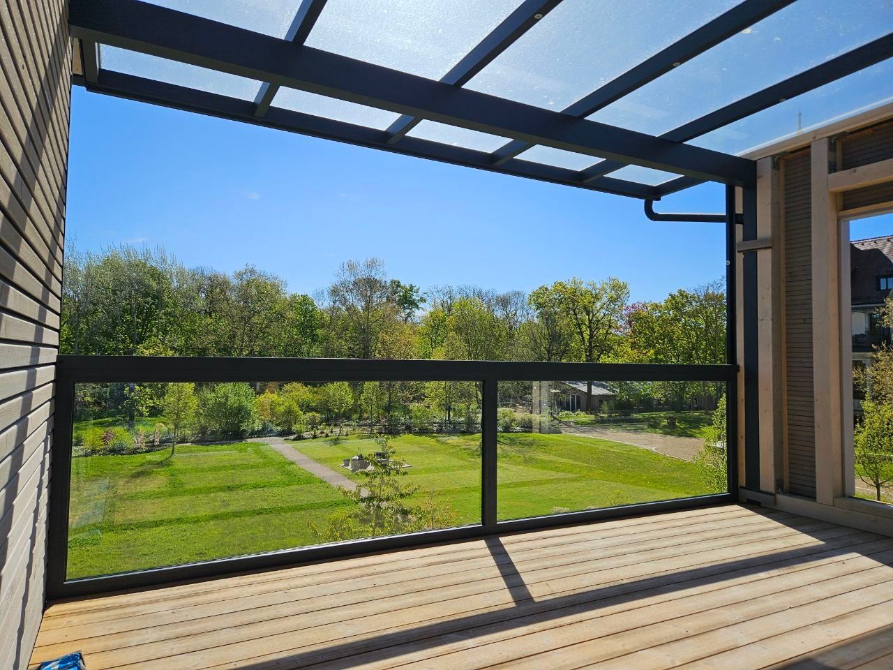 dsh-alu-ueberdachungen-großweitzschen-terrassenueberdachung-carports-markisen-beschattung-wintergarten-referenz-balkonbau-balkonüberdachung-alu-sonderform-garten-und-landchaftsbau-wegebau-pflastern-zaun-und-torbau-dresden-leipzig-chemnitz-in der nähe