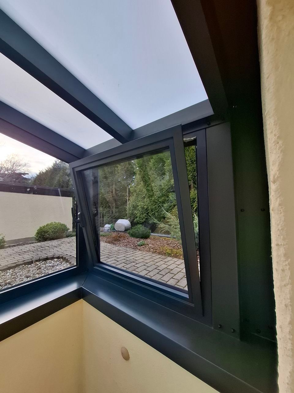 dsh-alu-ueberdachungen-großweitzschen-terrassenueberdachung-carports-markisen-beschattung-wintergarten-referenz-balkonbau-balkonüberdachung-alu-sonderform-garten-und-landchaftsbau-wegebau-pflastern-zaun-und-torbau-dresden-leipzig-chemnitz-in der nähe