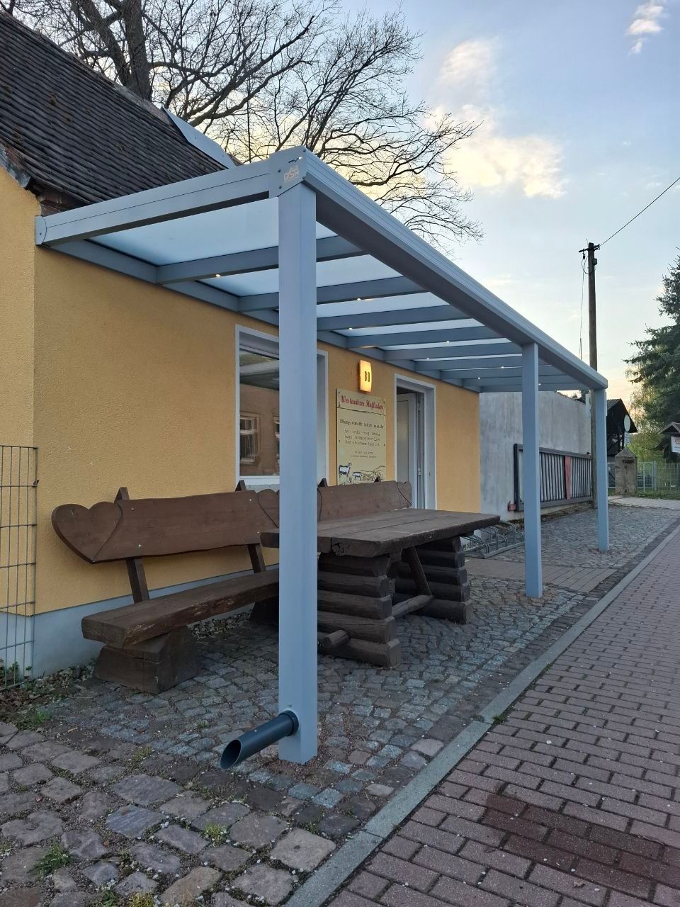 dsh-alu-ueberdachungen-großweitzschen-terrassenueberdachung-carports-markisen-beschattung-wintergarten-referenz-balkonbau-balkonüberdachung-alu-sonderform-garten-und-landchaftsbau-wegebau-pflastern-zaun-und-torbau-dresden-leipzig-chemnitz-in der nähe