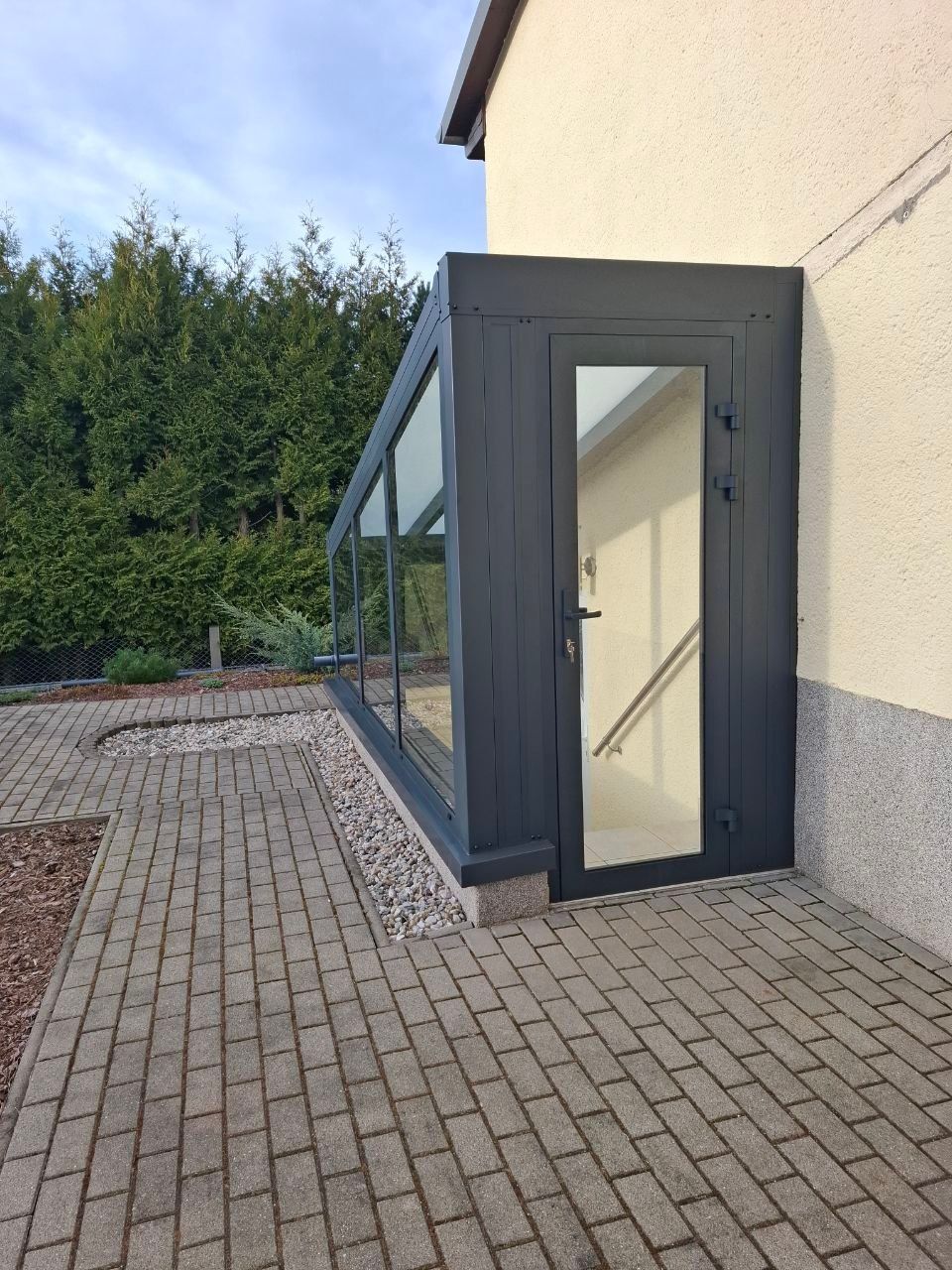 dsh-alu-ueberdachungen-großweitzschen-terrassenueberdachung-carports-markisen-beschattung-wintergarten-referenz-balkonbau-balkonüberdachung-alu-sonderform-garten-und-landchaftsbau-wegebau-pflastern-zaun-und-torbau-dresden-leipzig-chemnitz-in der nähe