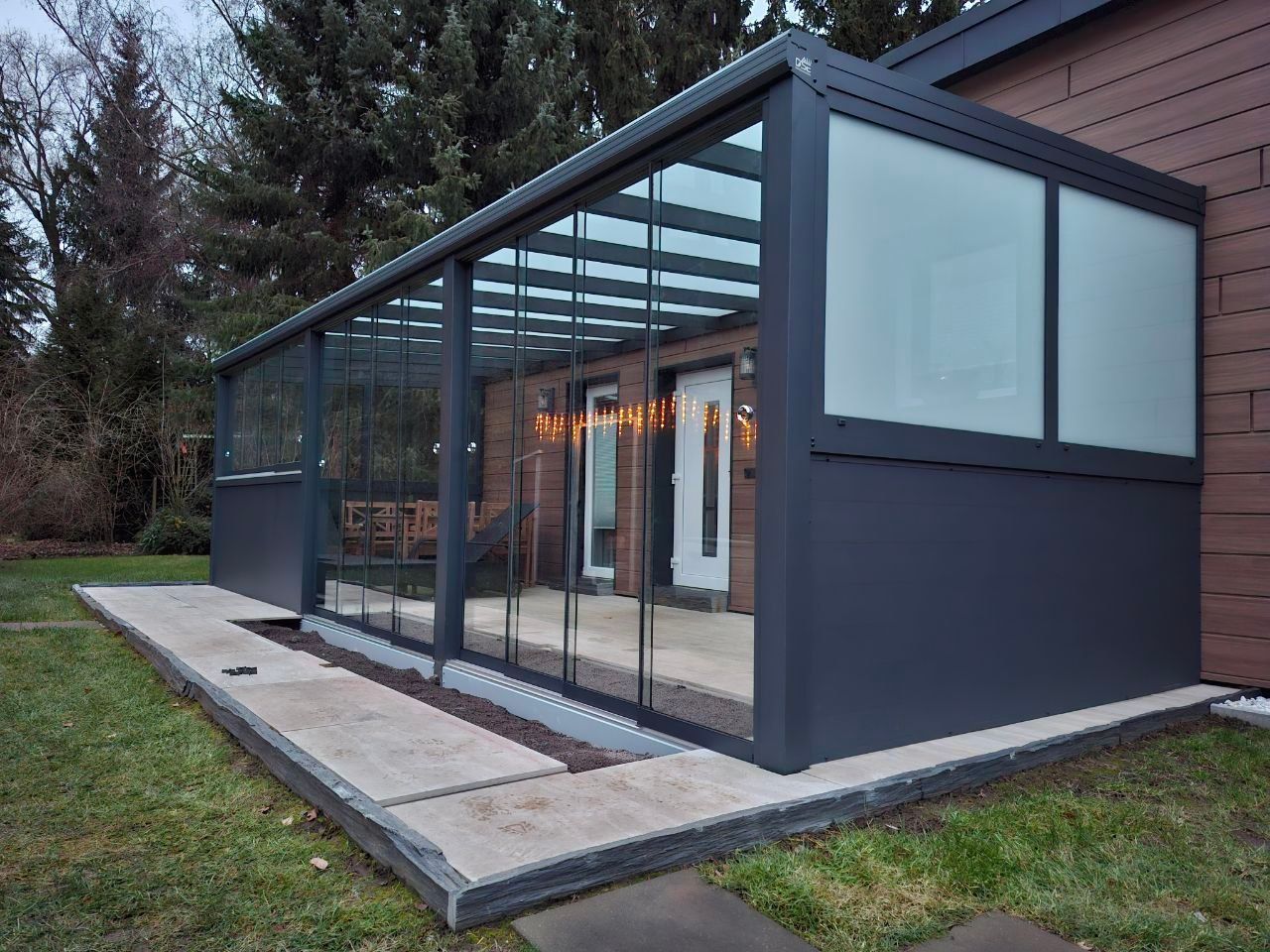 dsh-alu-ueberdachungen-großweitzschen-terrassenueberdachung-carports-markisen-beschattung-wintergarten-referenz-balkonbau-balkonüberdachung-alu-sonderform-garten-und-landchaftsbau-wegebau-pflastern-zaun-und-torbau-dresden-leipzig-chemnitz-döbeln-in der nähe