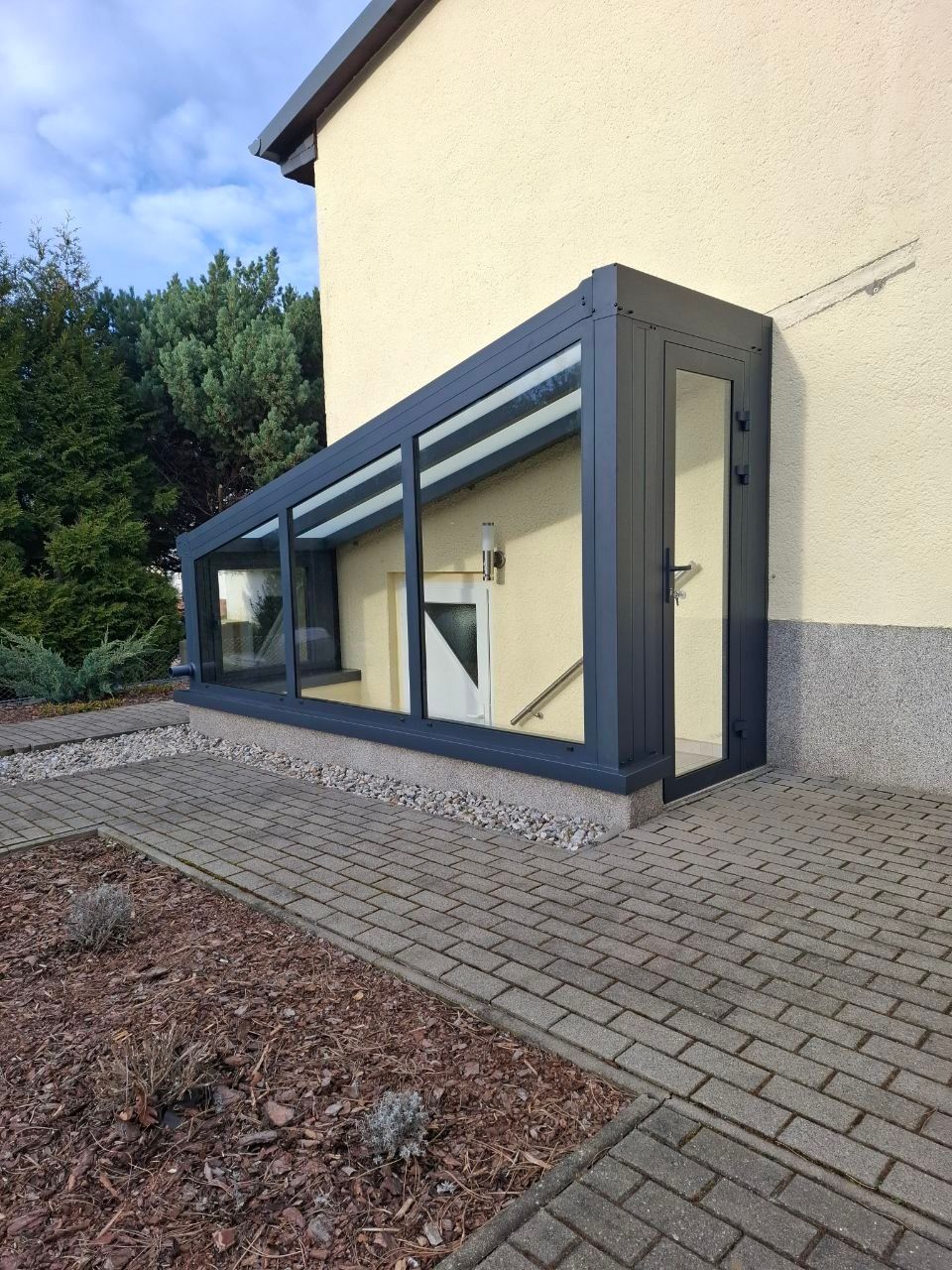 dsh-alu-ueberdachungen-großweitzschen-terrassenueberdachung-carports-markisen-beschattung-wintergarten-referenz-balkonbau-balkonüberdachung-alu-sonderform-garten-und-landchaftsbau-wegebau-pflastern-zaun-und-torbau-dresden-leipzig-chemnitz-in der nähe