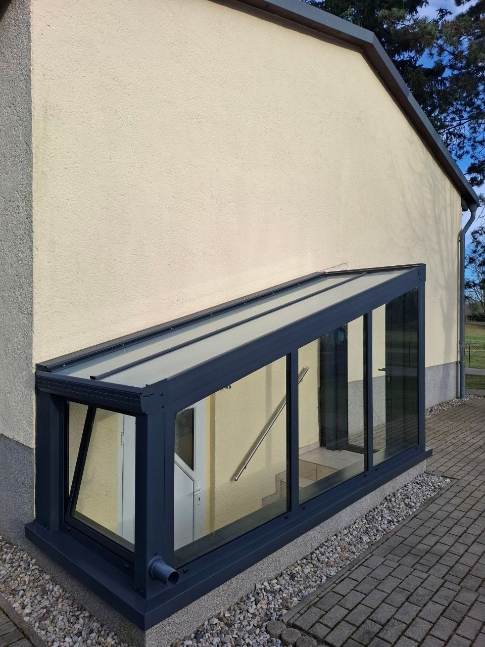 dsh-alu-ueberdachungen-großweitzschen-terrassenueberdachung-carports-markisen-beschattung-wintergarten-referenz-balkonbau-balkonüberdachung-alu-sonderform-garten-und-landchaftsbau-wegebau-pflastern-zaun-und-torbau-dresden-leipzig-chemnitz-in der nähe