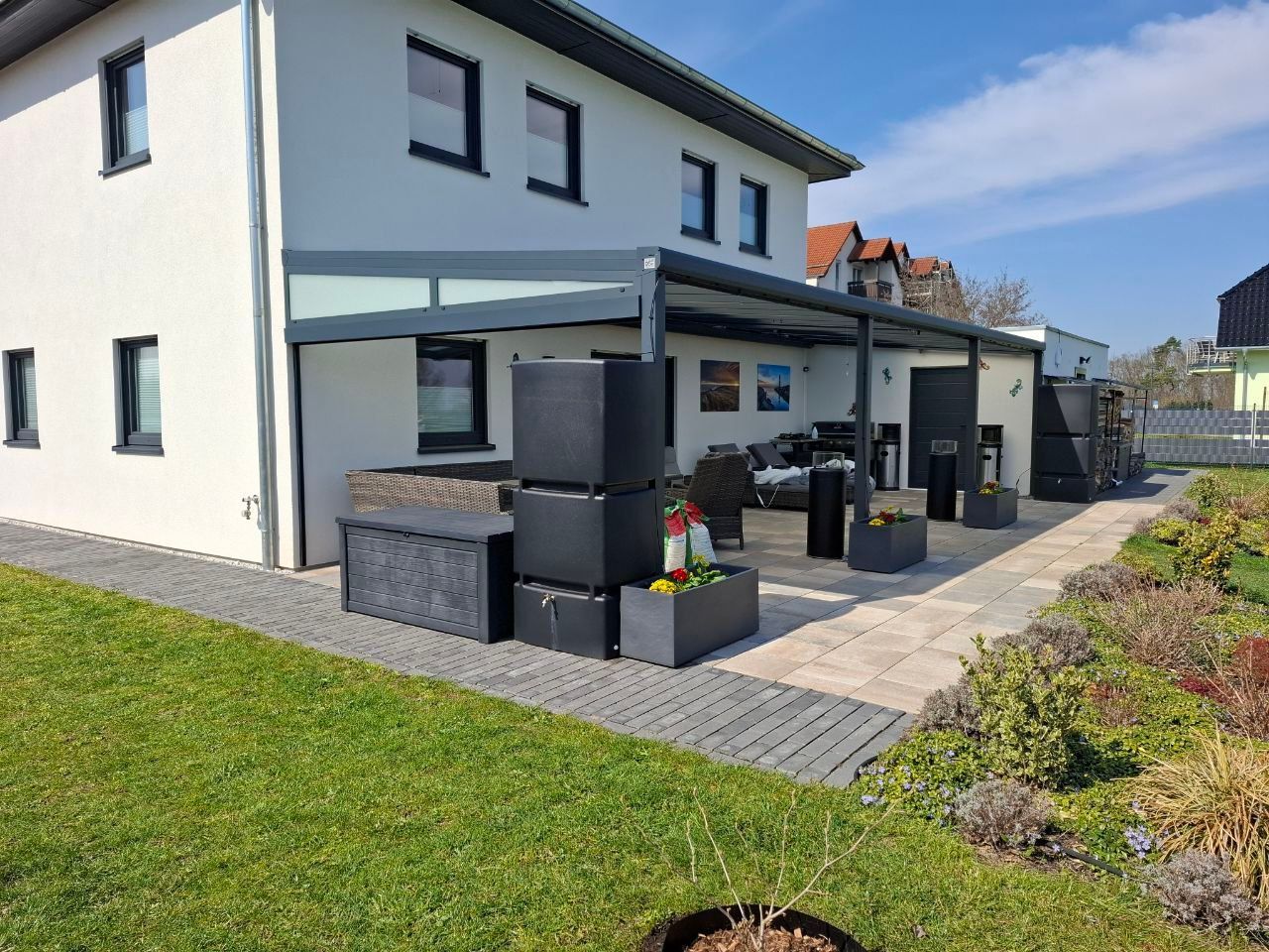dsh-alu-ueberdachungen-großweitzschen-terrassenueberdachung-carports-markisen-beschattung-wintergarten-referenz-balkonbau-balkonüberdachung-alu-sonderform-garten-und-landchaftsbau-wegebau-pflastern-zaun-und-torbau-dresden-leipzig-chemnitz-in der nähe
