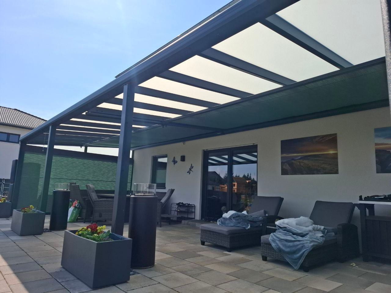 dsh-alu-ueberdachungen-großweitzschen-terrassenueberdachung-carports-markisen-beschattung-wintergarten-referenz-balkonbau-balkonüberdachung-alu-sonderform-garten-und-landchaftsbau-wegebau-pflastern-zaun-und-torbau-dresden-leipzig-chemnitz-in der nähe