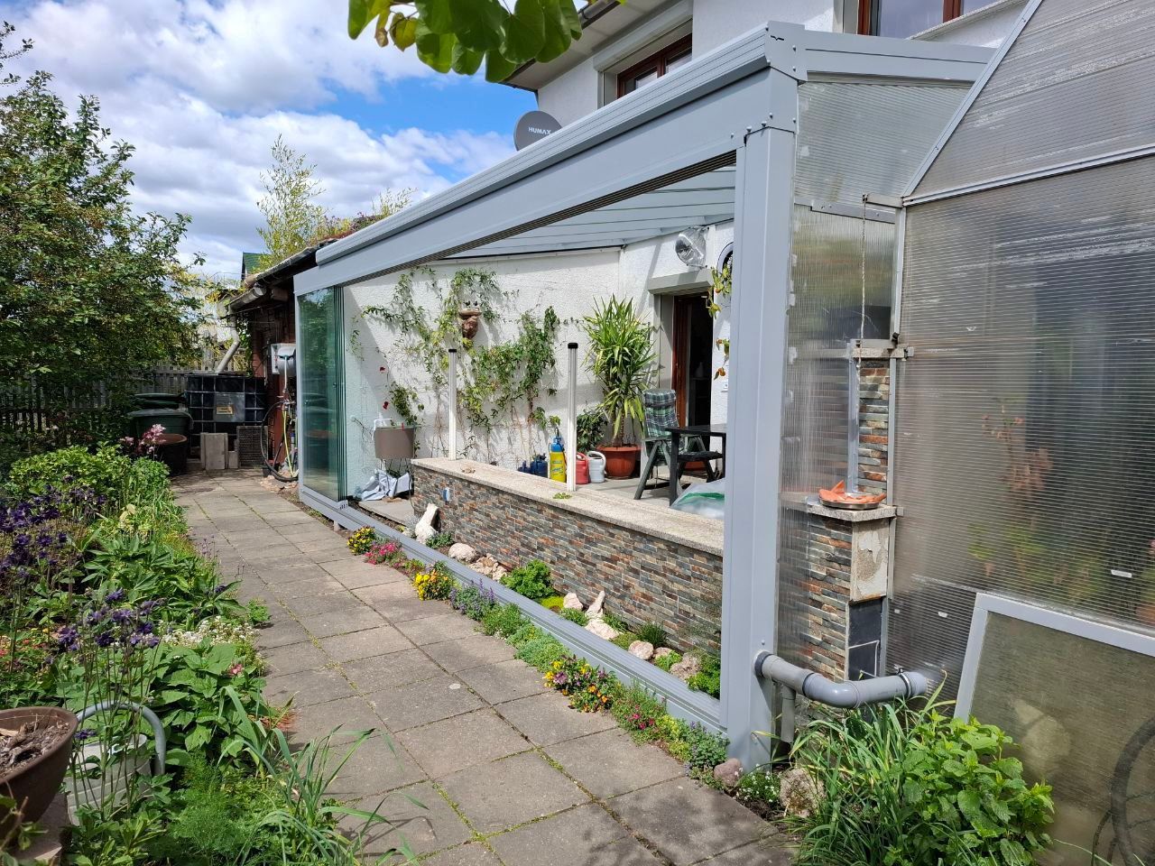 dsh-alu-ueberdachungen-großweitzschen-terrassenueberdachung-carports-markisen-beschattung-wintergarten-referenz-balkonbau-balkonüberdachung-alu-sonderform-garten-und-landchaftsbau-wegebau-pflastern-zaun-und-torbau-dresden-leipzig-chemnitz-döbeln-in der nähe