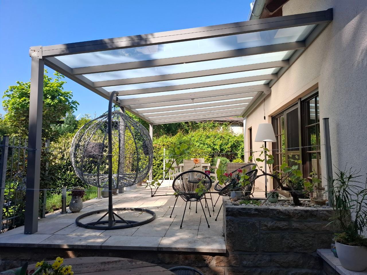 dsh-alu-ueberdachungen-großweitzschen-terrassenueberdachung-carports-markisen-beschattung-wintergarten-referenz-balkonbau-balkonüberdachung-alu-sonderform-garten-und-landchaftsbau-wegebau-pflastern-zaun-und-torbau-dresden-leipzig-chemnitz-in der nähe