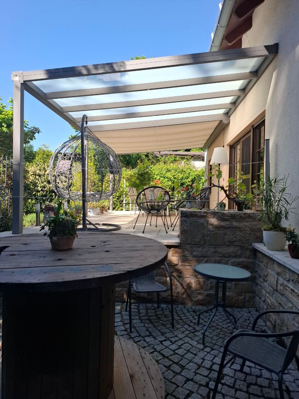 dsh-alu-ueberdachungen-großweitzschen-terrassenueberdachung-carports-markisen-beschattung-wintergarten-referenz-balkonbau-balkonüberdachung-alu-sonderform-garten-und-landchaftsbau-wegebau-pflastern-zaun-und-torbau-dresden-leipzig-chemnitz-in der nähe