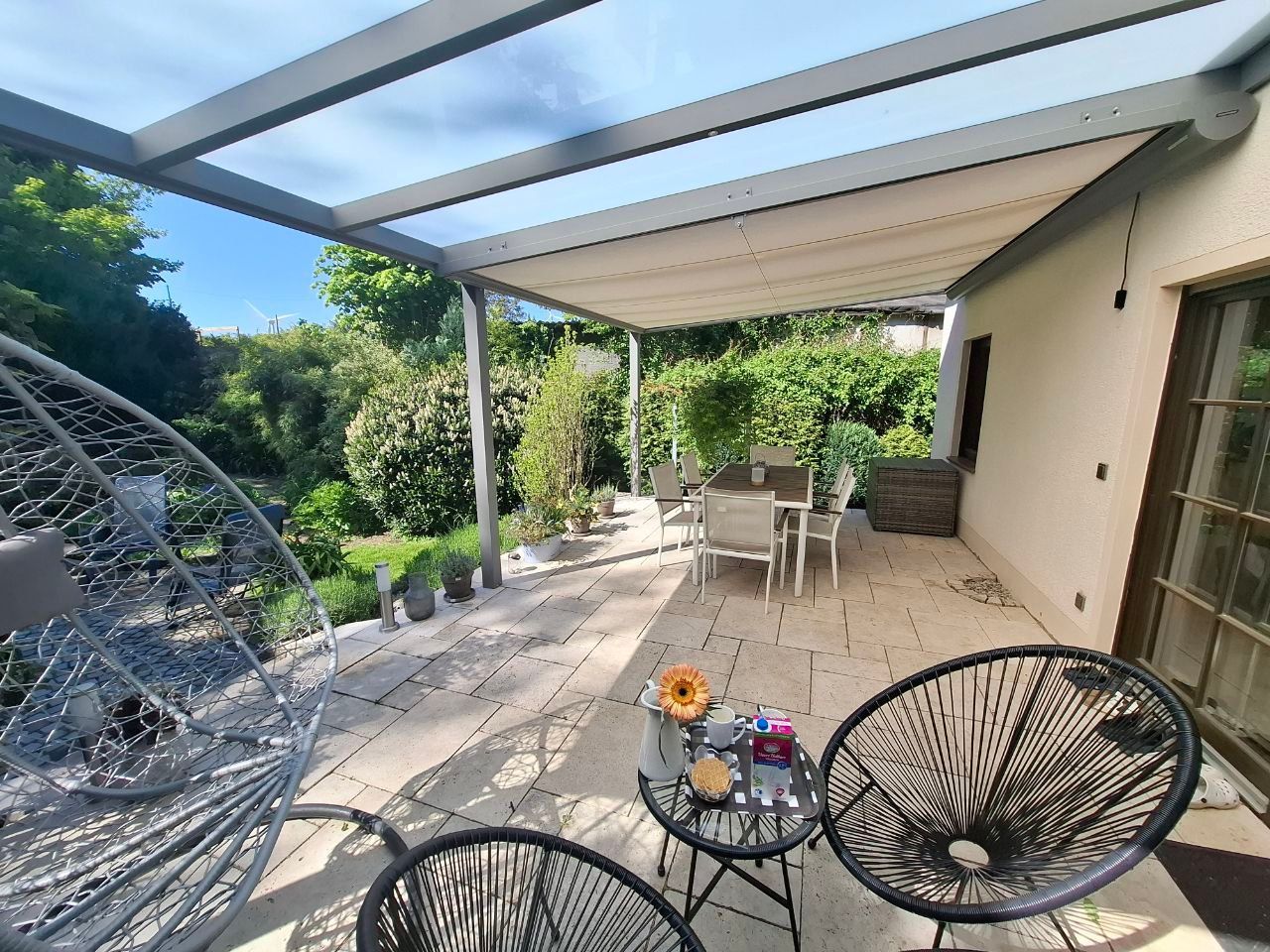 dsh-alu-ueberdachungen-großweitzschen-terrassenueberdachung-carports-markisen-beschattung-wintergarten-referenz-balkonbau-balkonüberdachung-alu-sonderform-garten-und-landchaftsbau-wegebau-pflastern-zaun-und-torbau-dresden-leipzig-chemnitz-in der nähe