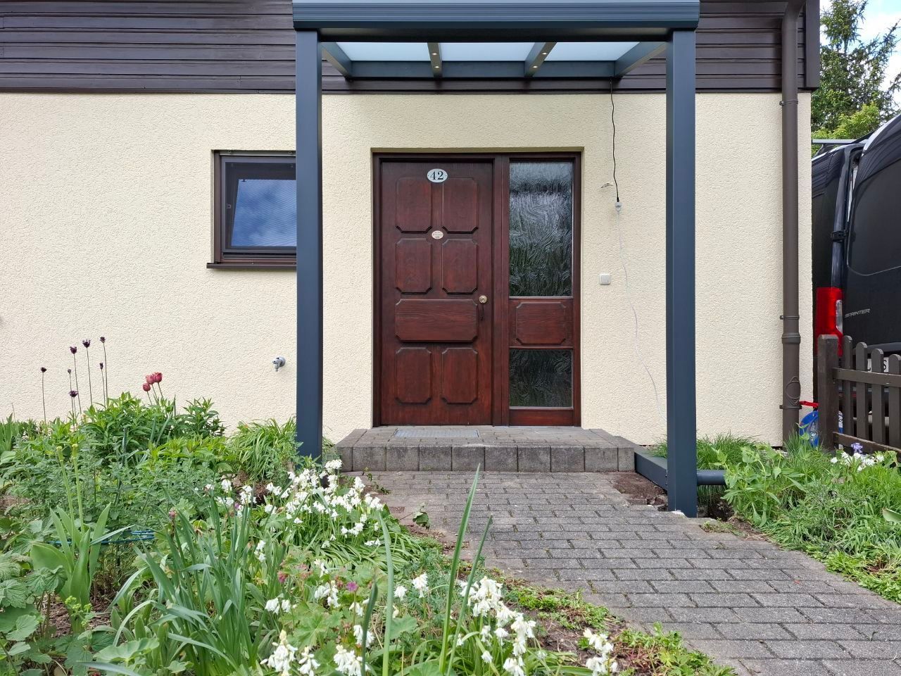 dsh-alu-ueberdachungen-großweitzschen-terrassenueberdachung-carports-markisen-beschattung-wintergarten-referenz-balkonbau-balkonüberdachung-alu-sonderform-garten-und-landchaftsbau-wegebau-pflastern-zaun-und-torbau-dresden-leipzig-chemnitz-in der nähe