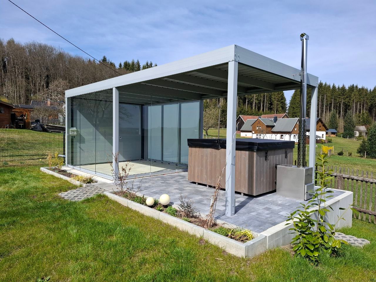 dsh-alu-ueberdachungen-großweitzschen-terrassenueberdachung-carports-markisen-beschattung-wintergarten-referenz-balkonbau-balkonüberdachung-alu-sonderform-garten-und-landchaftsbau-wegebau-pflastern-zaun-und-torbau-dresden-leipzig-chemnitz-in der nähe