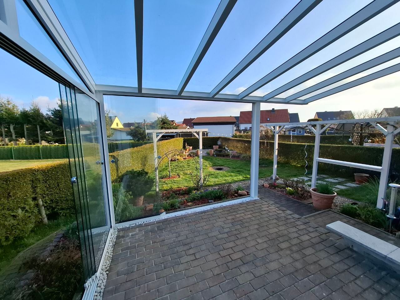 dsh-alu-ueberdachungen-großweitzschen-terrassenueberdachung-carports-markisen-beschattung-wintergarten-referenz-balkonbau-balkonüberdachung-alu-sonderform-garten-und-landchaftsbau-wegebau-pflastern-zaun-und-torbau-dresden-leipzig-chemnitz-in der nähe