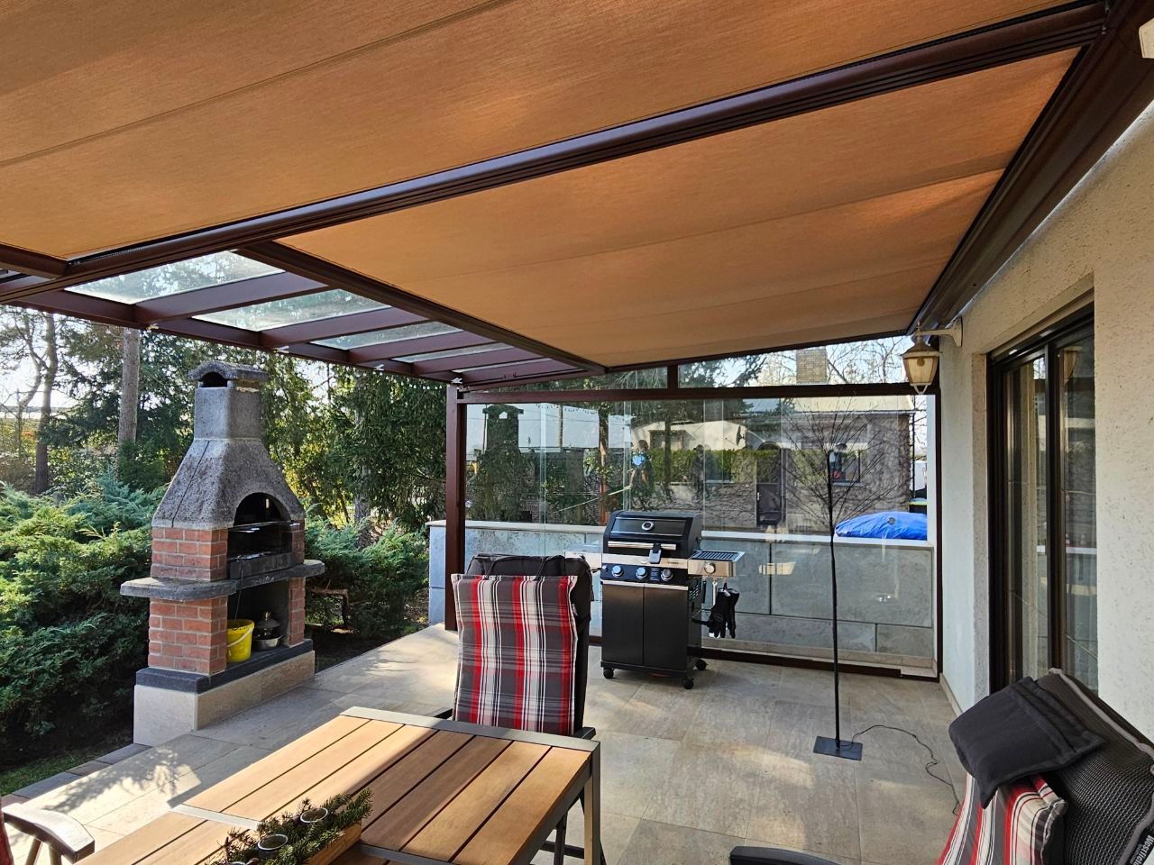 dsh-alu-ueberdachungen-großweitzschen-terrassenueberdachung-carports-markisen-beschattung-wintergarten-referenz-balkonbau-balkonüberdachung-alu-sonderform-garten-und-landchaftsbau-wegebau-pflastern-zaun-und-torbau-dresden-leipzig-chemnitz-in der nähe