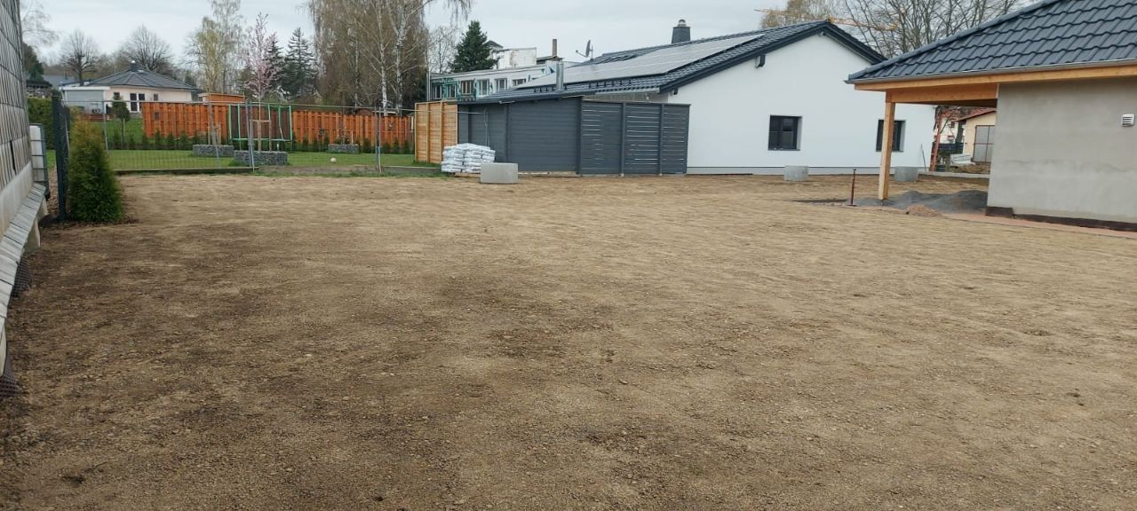 dsh-alu-ueberdachungen-großweitzschen-terrassenueberdachung-carports-markisen-beschattung-wintergarten-referenz-balkonbau-balkonüberdachung-alu-sonderform-garten-und-landchaftsbau-wegebau-pflastern-zaun-und-torbau-dresden-leipzig-chemnitz-döbeln-in der nähe