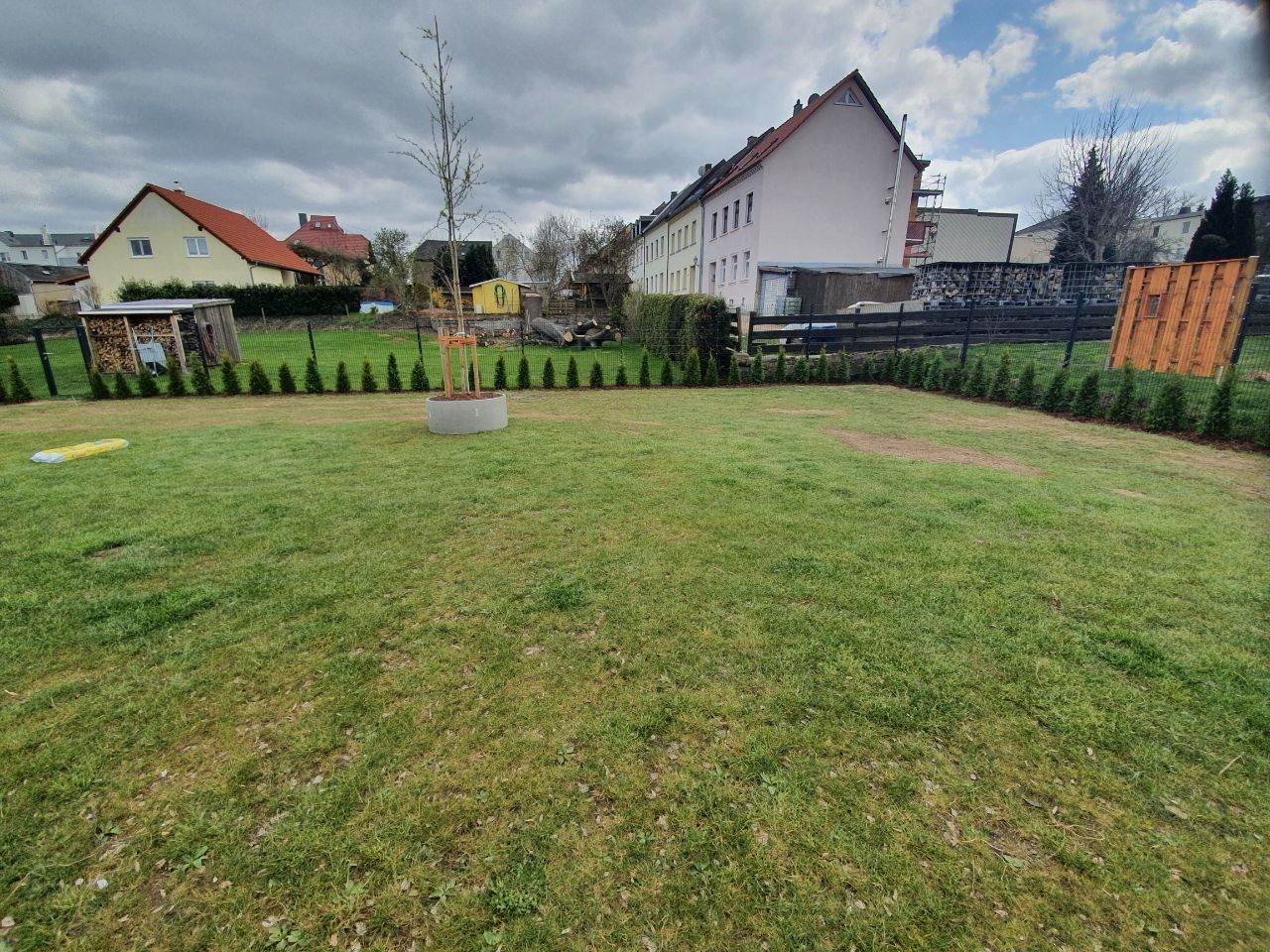 dsh-alu-ueberdachungen-großweitzschen-terrassenueberdachung-carports-markisen-beschattung-wintergarten-referenz-balkonbau-balkonüberdachung-alu-sonderform-garten-und-landchaftsbau-wegebau-pflastern-zaun-und-torbau-dresden-leipzig-chemnitz-döbeln-in der nähe