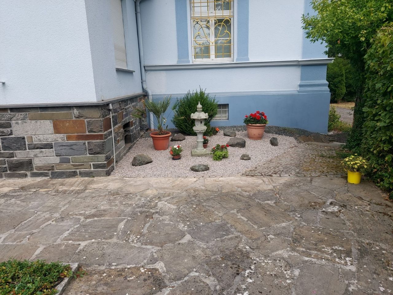 dsh-alu-ueberdachungen-großweitzschen-terrassenueberdachung-carports-markisen-beschattung-wintergarten-referenz-balkonbau-balkonüberdachung-alu-sonderform-garten-und-landchaftsbau-wegebau-pflastern-zaun-und-torbau-dresden-leipzig-chemnitz-döbeln-in der nähe