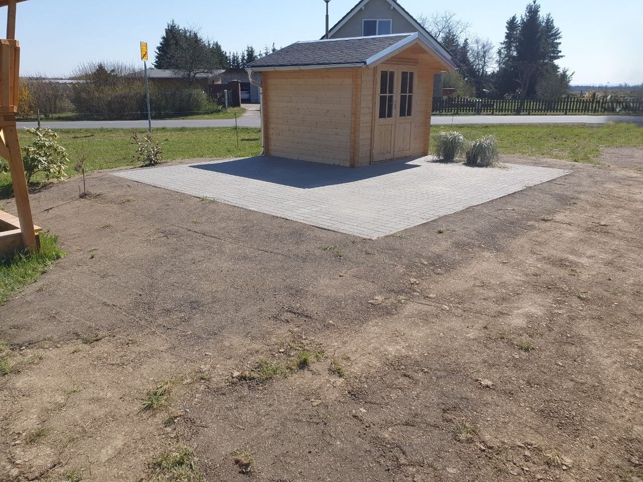 dsh-alu-ueberdachungen-großweitzschen-terrassenueberdachung-carports-markisen-beschattung-wintergarten-referenz-balkonbau-balkonüberdachung-alu-sonderform-garten-und-landchaftsbau-wegebau-pflastern-zaun-und-torbau-dresden-leipzig-chemnitz-döbeln-in der nähe
