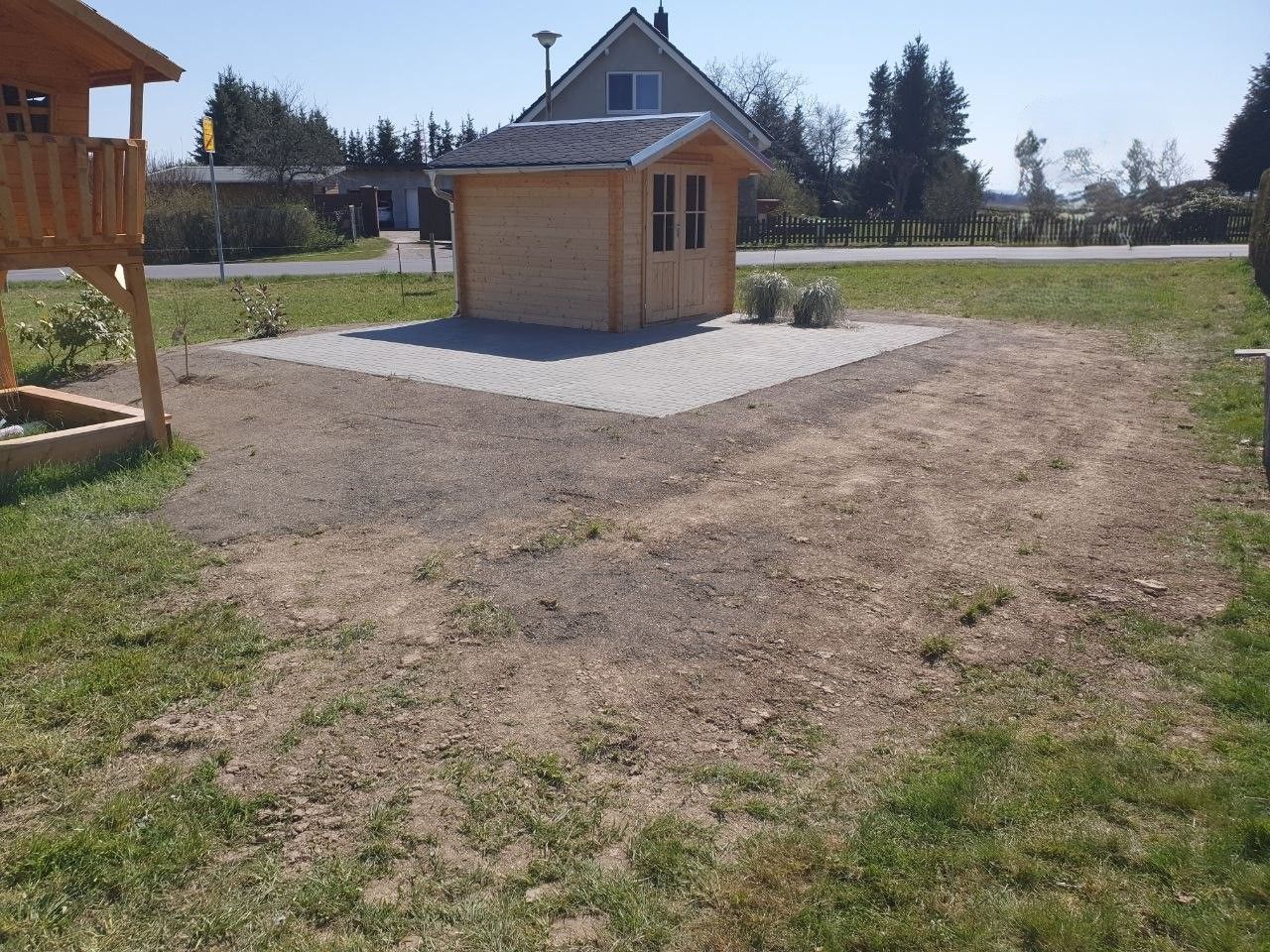 dsh-alu-ueberdachungen-großweitzschen-terrassenueberdachung-carports-markisen-beschattung-wintergarten-referenz-balkonbau-balkonüberdachung-alu-sonderform-garten-und-landchaftsbau-wegebau-pflastern-zaun-und-torbau-dresden-leipzig-chemnitz-döbeln-in der nähe