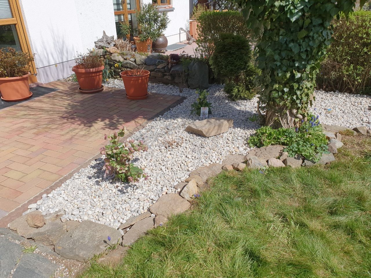 dsh-alu-ueberdachungen-großweitzschen-terrassenueberdachung-carports-markisen-beschattung-wintergarten-referenz-balkonbau-balkonüberdachung-alu-sonderform-garten-und-landchaftsbau-wegebau-pflastern-zaun-und-torbau-dresden-leipzig-chemnitz-döbeln-in der nähe