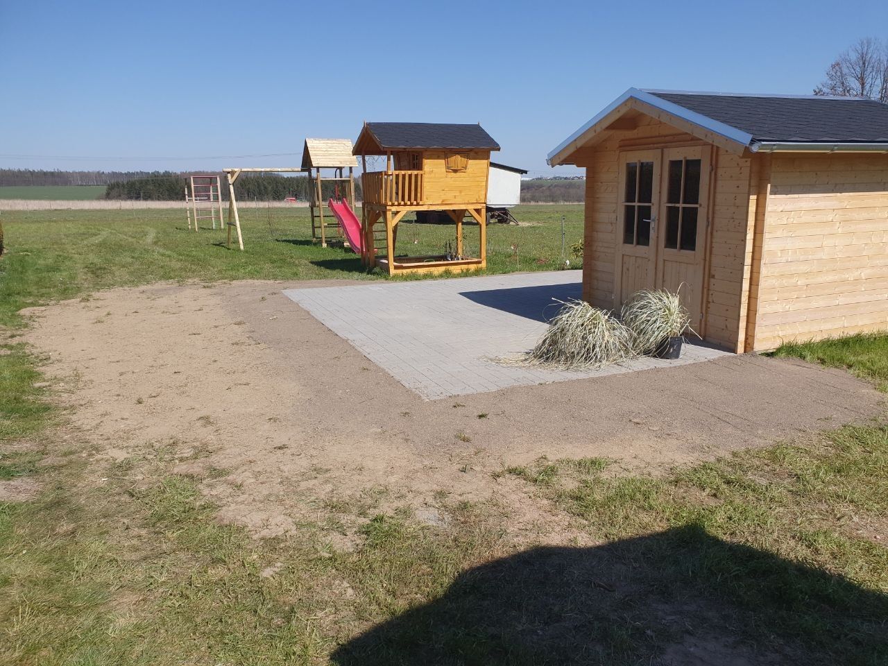 dsh-alu-ueberdachungen-großweitzschen-terrassenueberdachung-carports-markisen-beschattung-wintergarten-referenz-balkonbau-balkonüberdachung-alu-sonderform-garten-und-landchaftsbau-wegebau-pflastern-zaun-und-torbau-dresden-leipzig-chemnitz-döbeln-in der nähe