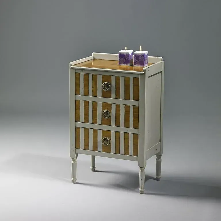 Meuble de chevet en bois à rayure