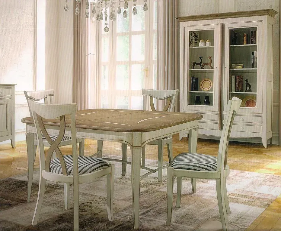 Salle à manger de charme entièrement en bois