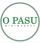 Logotipo de O Pasu Mini Market con texto verde dentro de un círculo doble verde y negro.