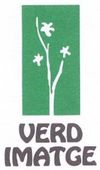 Un logotipo rectangular verde muestra un dibujo lineal blanco de una planta con tres flores, encima del texto "VERD IMATGE".