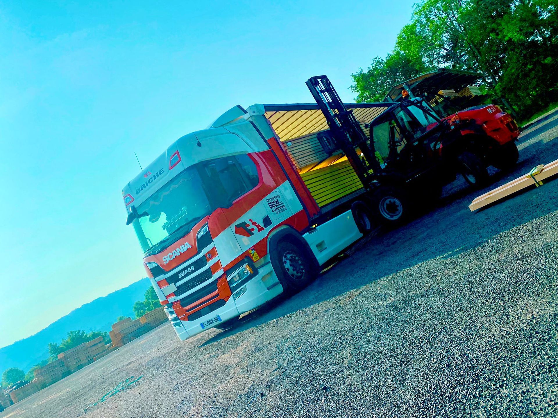 Déchargement du bois