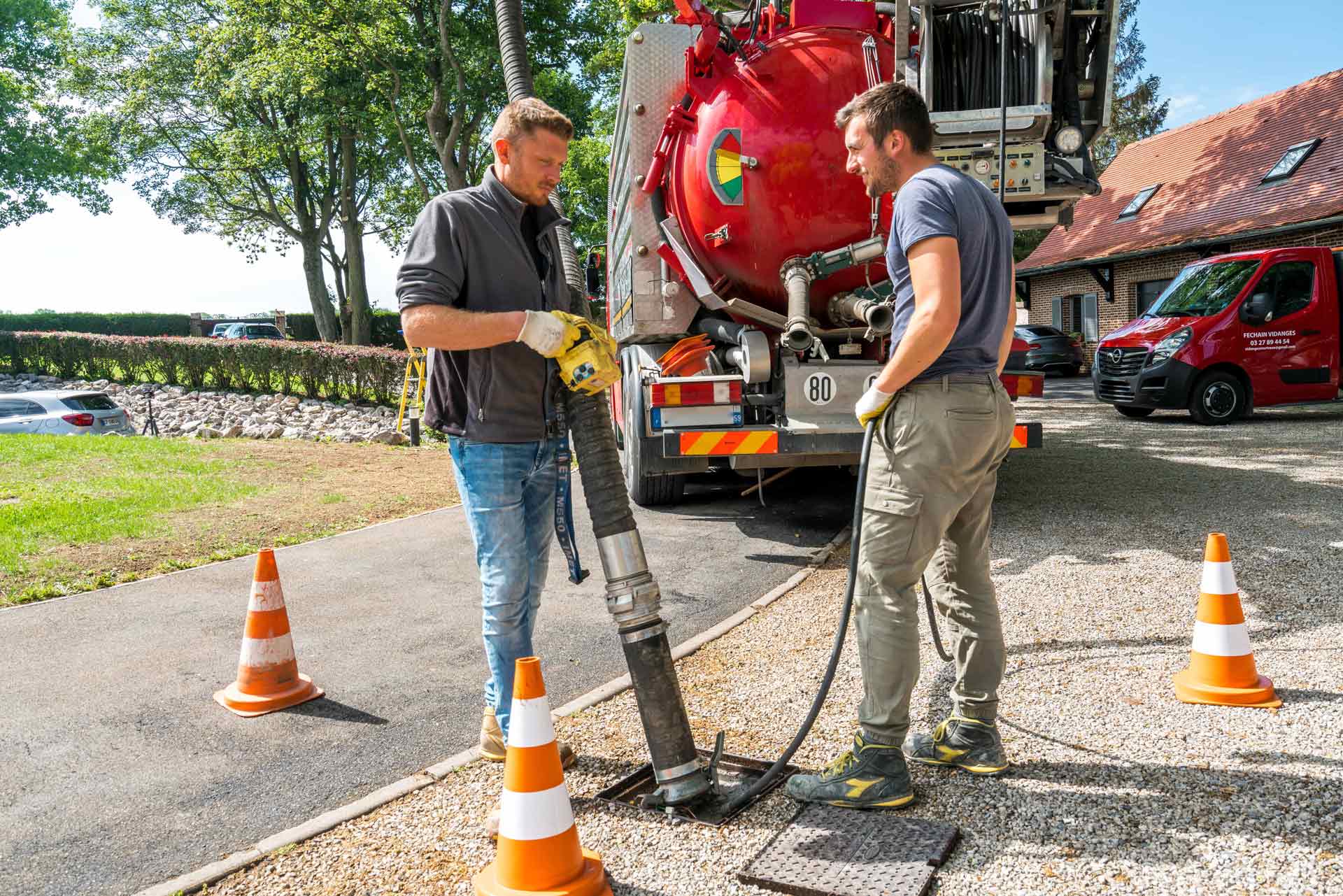 Débouchage de canalisations extérieures par la société Féchain Vidanges