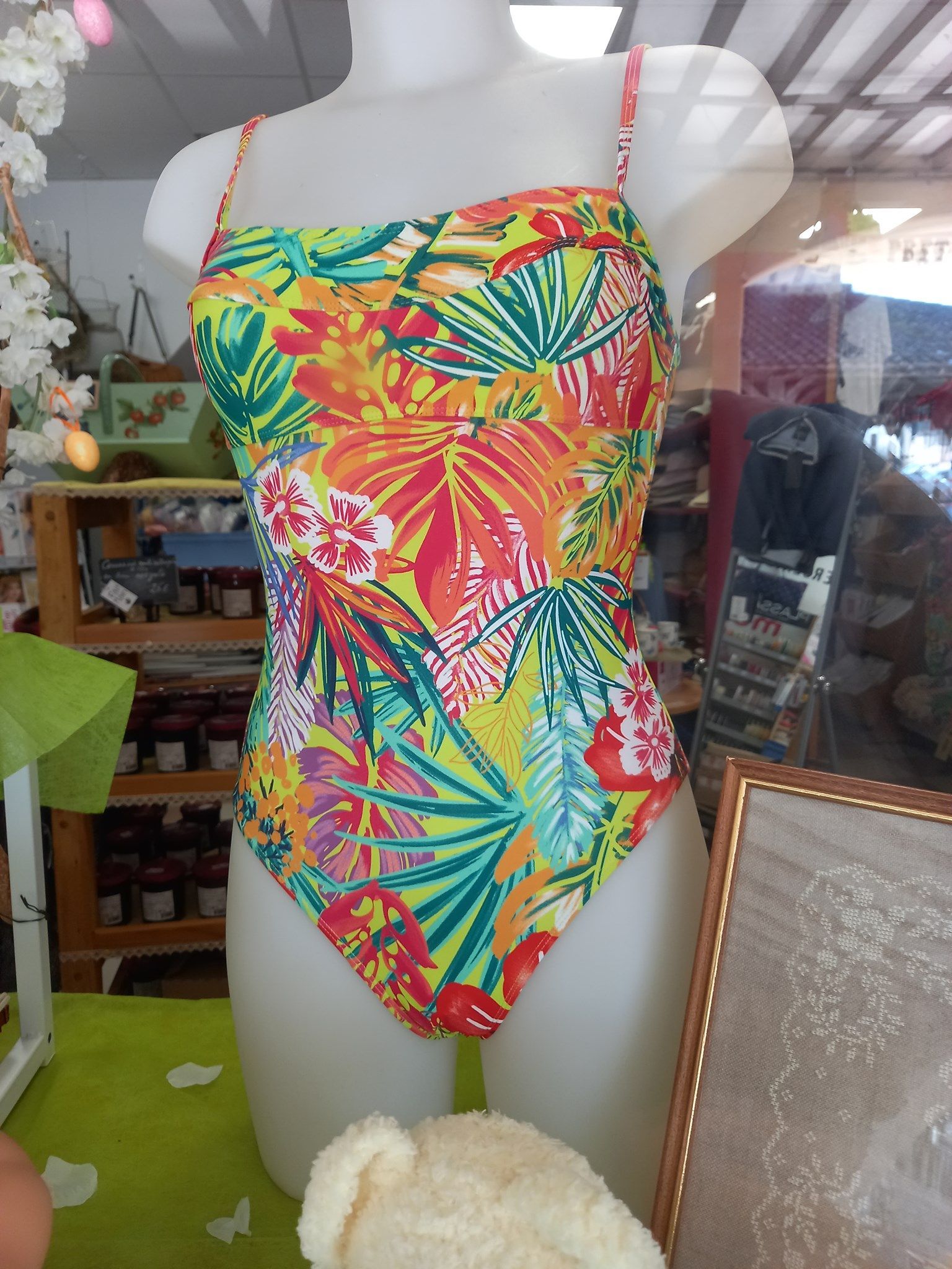 Maillot de bain à motifs de jungle