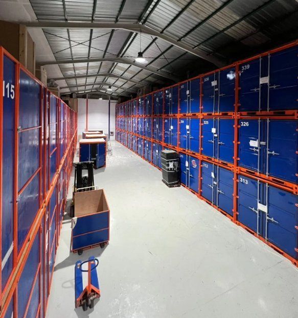 ¿Sin espacio para tu productos en stock? Alquiler de trasteros, solución ideal