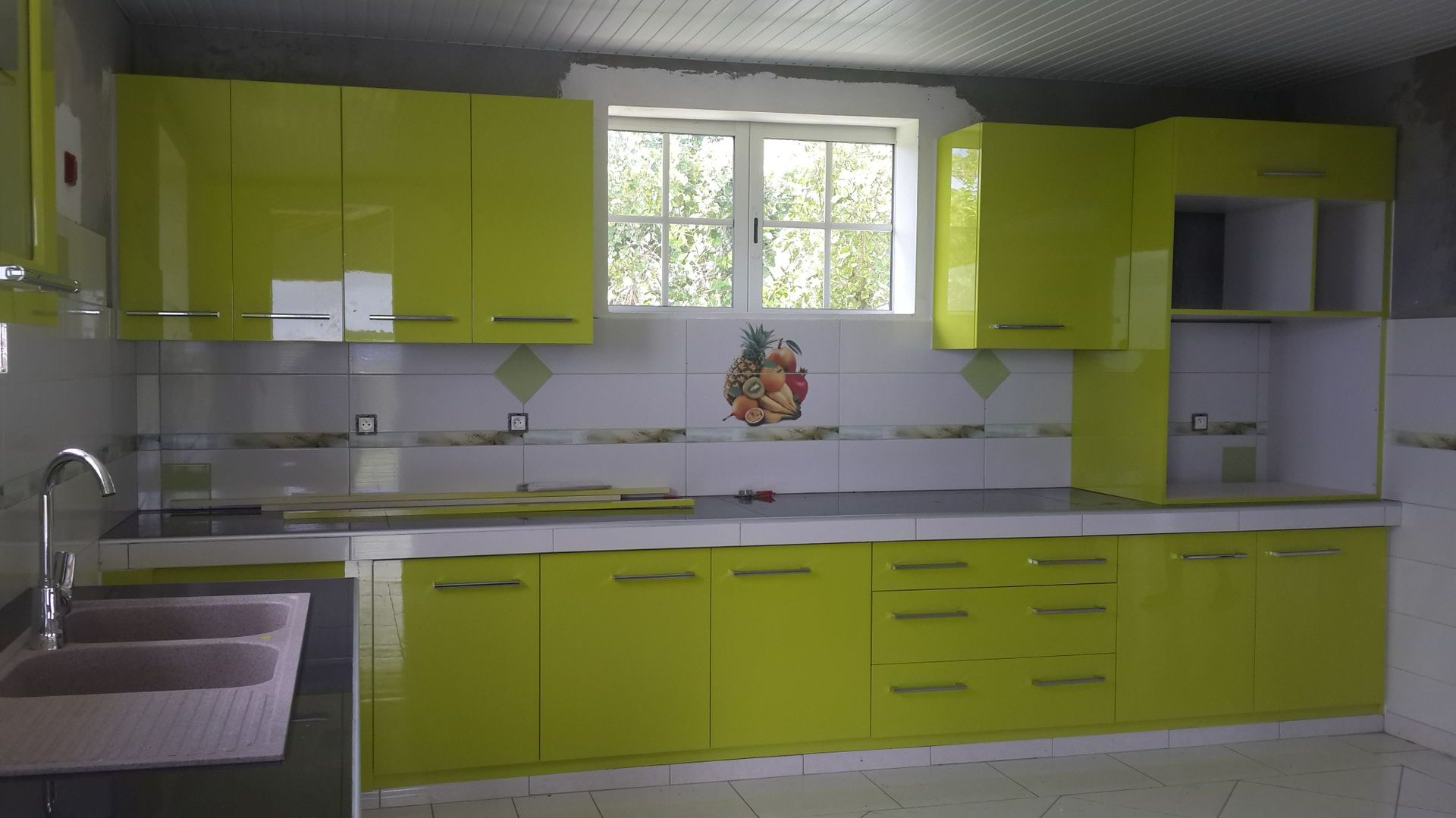 Cuisine verte en PVC laqué