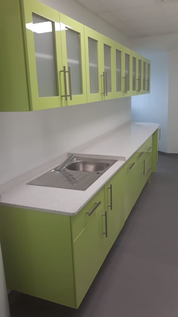 Meuble cuisine hors sol vert