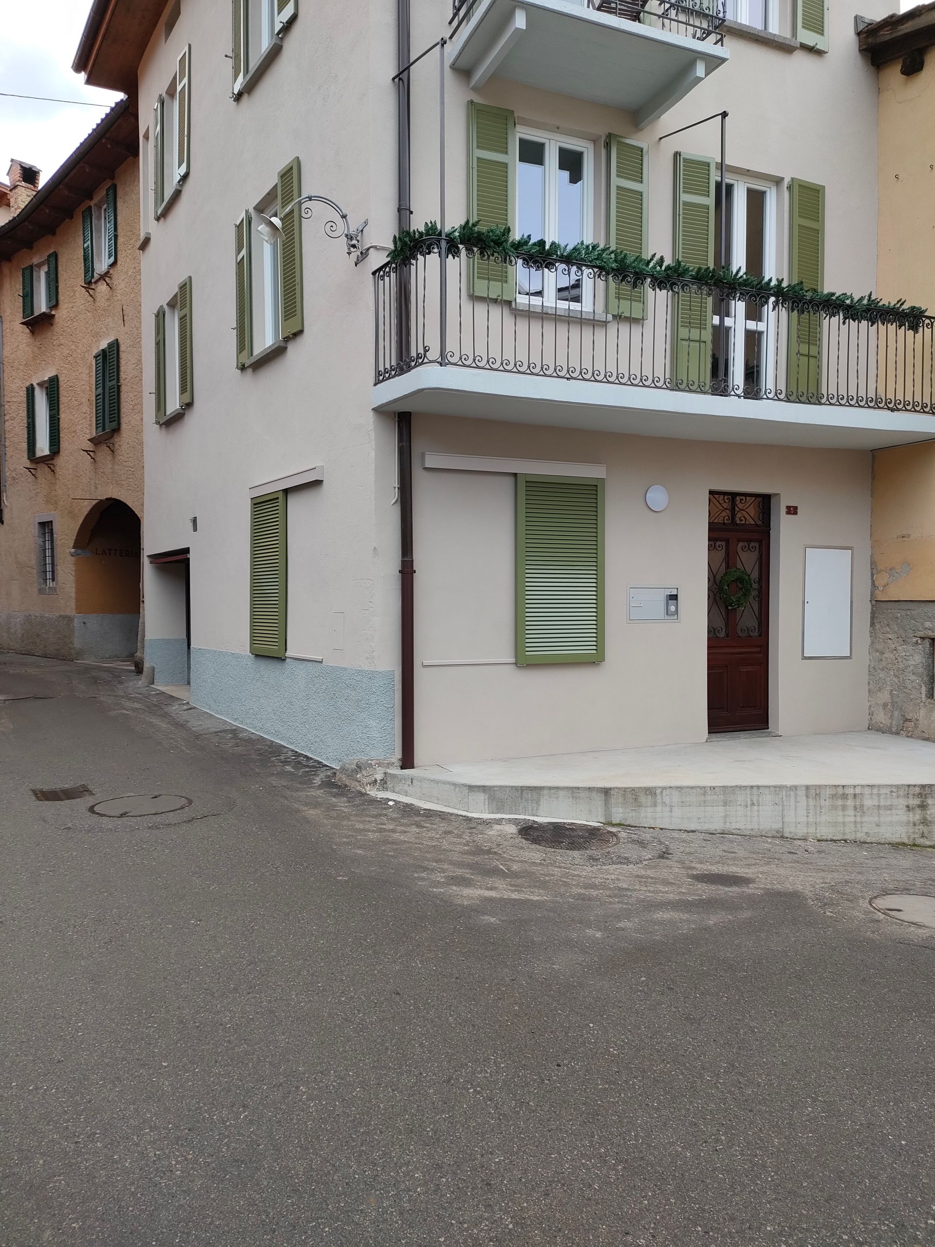 persiane socorrevoli in legno di rovere