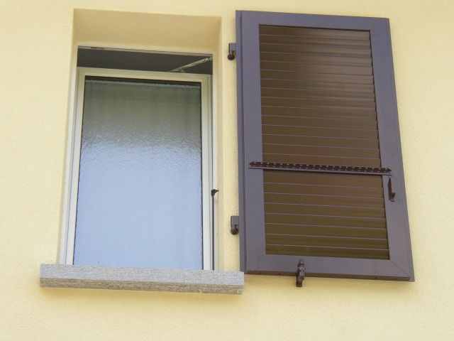 gelosie - persiane in metallo termolaccate marrone 2
