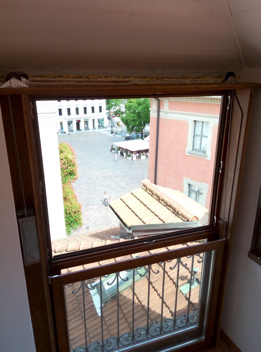 finestra in legno, scorrevole verticale (ghigliottina) 2